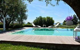 La Gemma Sul Lago Bed And Breakfast 3*